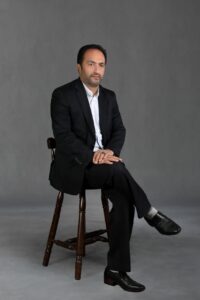 گفتگو با ریحان محمد پور ده بزرگ کاندیدای میان دوره انتخابات مجلس شورای اسلامی گچساران و باشت/ نامزدهای انتخابات برای من و دوستانم مورد احترام هستند.