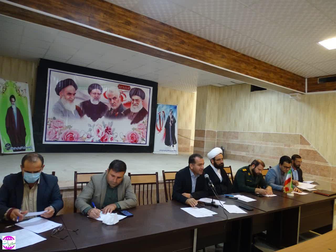 مدیران دستگاه اجرایی باشت با مدیریت جهادی گره گشای مشکلات مردم باشند.