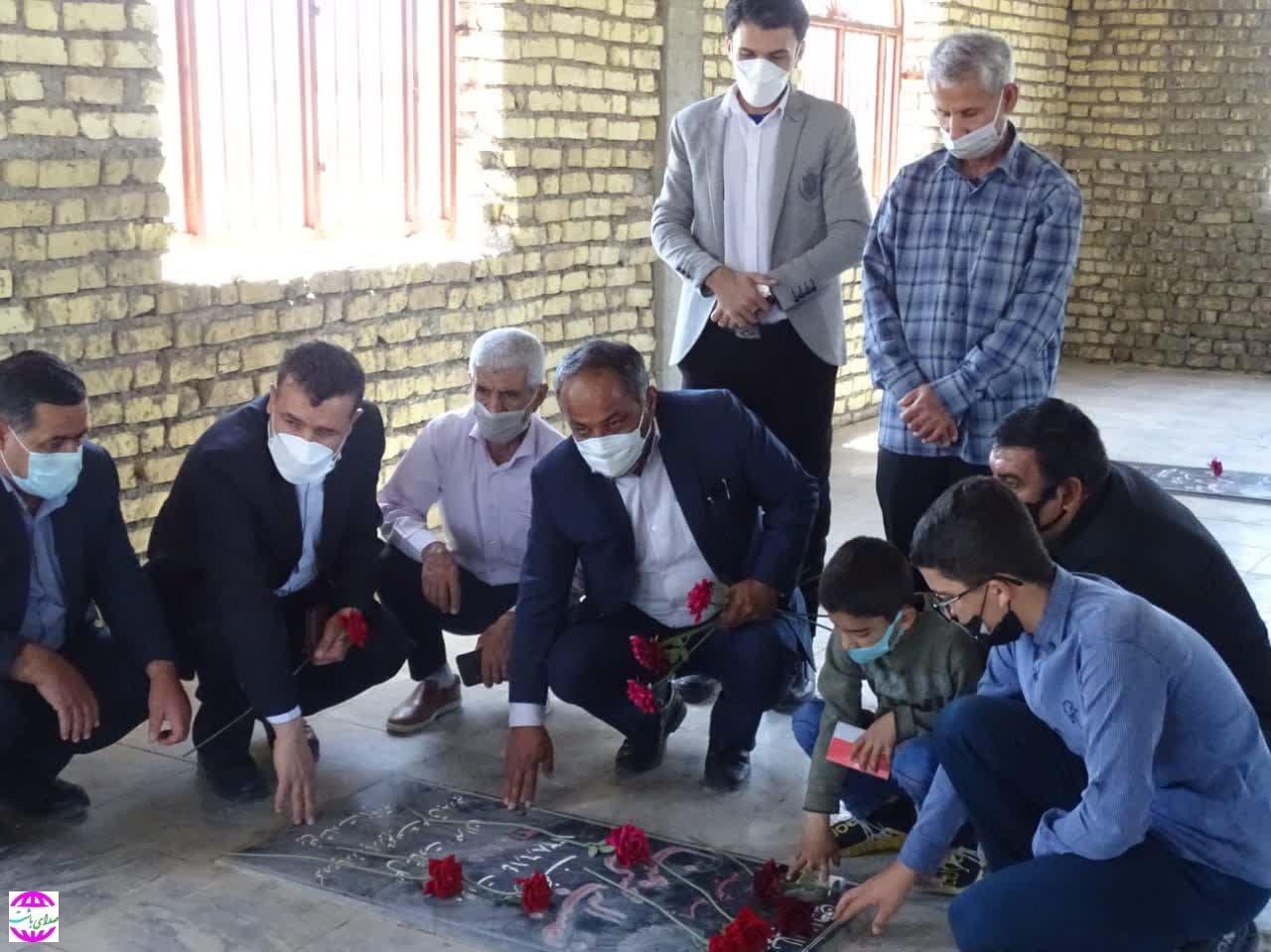 گلزار شهدای روستای تلمویزی شهرستان باشت با حضور مدیر کل بنیاد شهید و امور ایثارگران استان کهگیلویه و بویراحمد غبارروبی شد