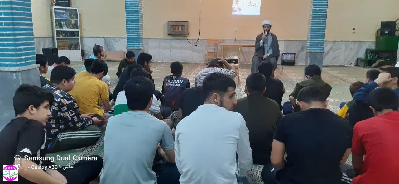 آثار معنوی اعتکاف باید در زندگی انسان معتکف نمایان باشد.