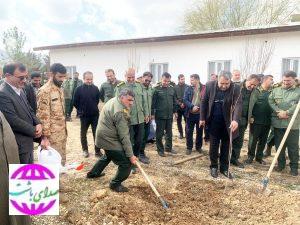 سپاه باز هم به میدان کاشت درخت آمد  مراسم مشترک و ملی کاشت نهال توسط سپاه پاسداران و منابع طبیعی برگزار شد