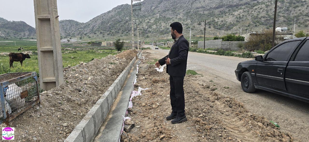 بازدید بخشدار مرکزی باشت از عملیات زیرسازی و جدول گذاری سیصد پنجاه متری معابر روستای سرابیز