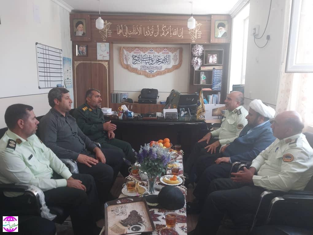 دیدار فرمانده انتظامی شهرستان با فرمانده سپاه ناحیه باشت به مناسبت سالروز  تأسیس سپاه پاسداران انقلاب اسلامی+ تصاویر