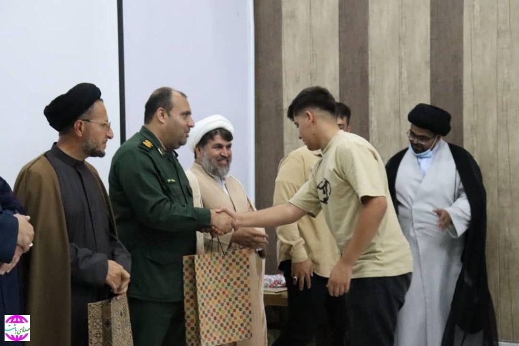 گزارش تصویری از دیدار فرمانده و جانشین ناحیه مقاومت بسیج شهرستان باشت با شهردار شهر بوستان به مناسبت ۱۴ تیره ماه روز شهرداری ها و دهیاری ها