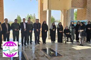 غبار روبی و عطر افشانی گلزار شهدا گمنام باشت به مناسبت گرامیداشت هفته بهزیستی