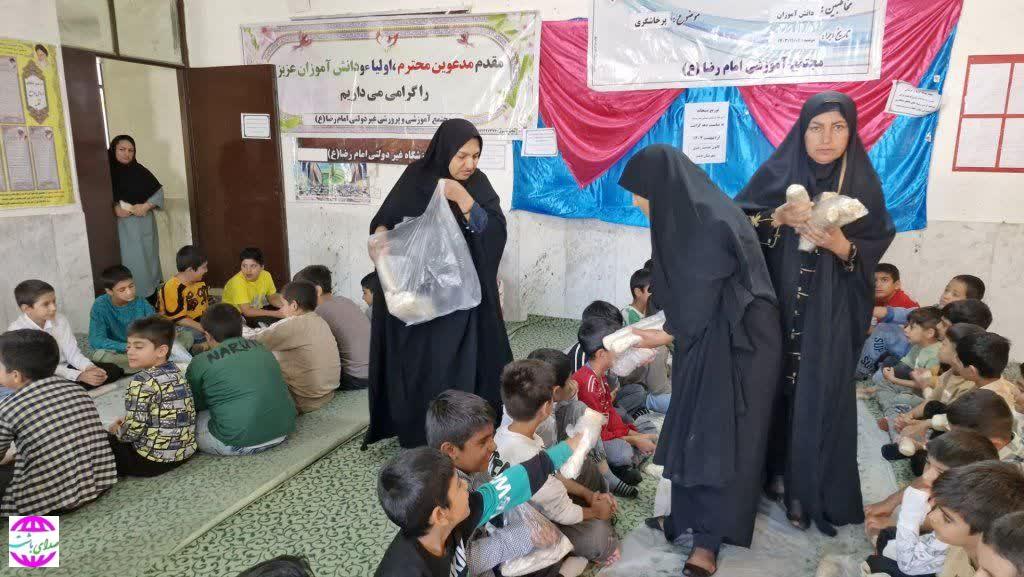 توزیع صبحانه سلامت در مدارس شهرستان باشت با حضور مدیر محترم شهرستان