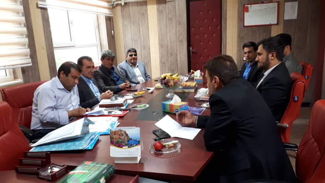 دیدار کارکنان تامین اجتماعی با شهردار و اعضای شورای اسلامی باشت به مناسبت هفته تامین اجتماعی
