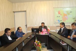 دیدار مدیرکل تامین اجتماعی کهگیلویه و بویراحمد به مناسبت هفته تامین اجتماعی با فرماندار شهرستان باشت دیدار و گفت و گو کرد.
