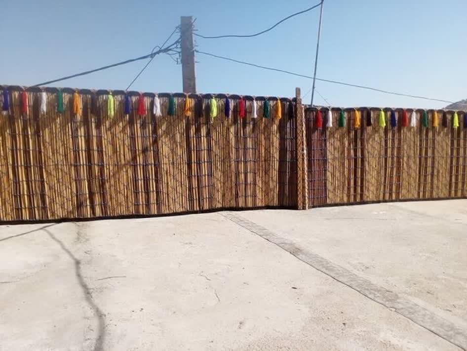 کودکانی که وارث صنایع دستی منسوخ نی‌چیت بافی شده اند.