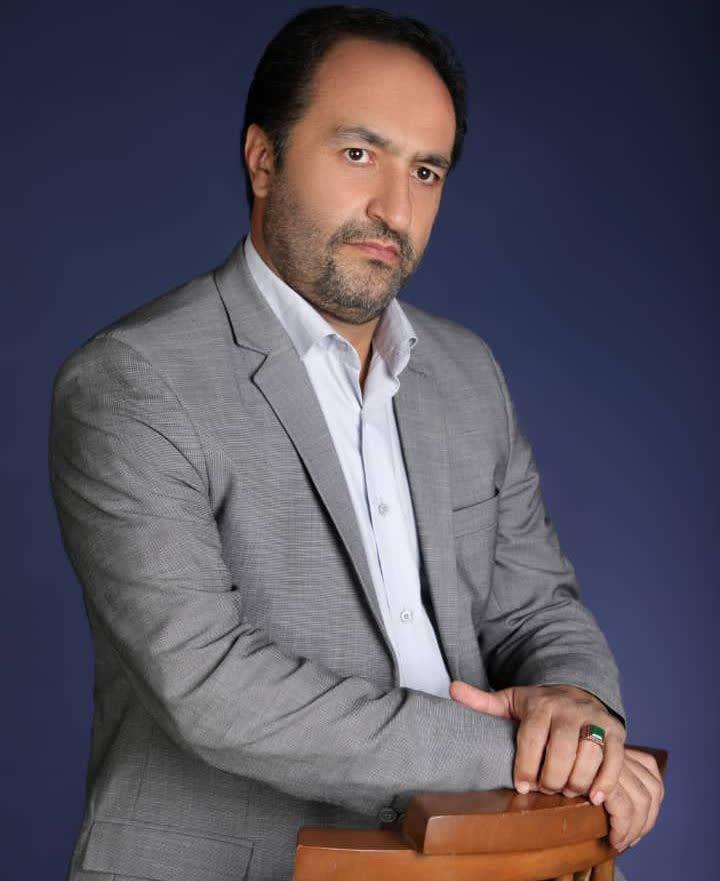 دکتر حاج ریحان محمدپور، حفظِ حرمتها و اخلاق مداری را فدایِ سیاست نمی کند.