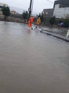 گزارش تصویری از آماده بکار شبانه روزی نیروهای خدماتی شهرداری باشت جهت مقابله با آبگرفتگی و وقوع سیل