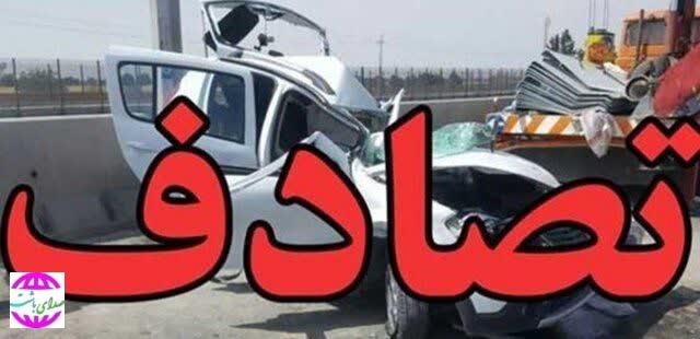 رئیس اورژانس ۱۱۵ استان کهگیلویه و بویراحمد از فوت اعضای یک خانواده در پی برخورد یک دستگاه پژو پارس با کامیون در محور یاسوج_ شیراز خبر داد.