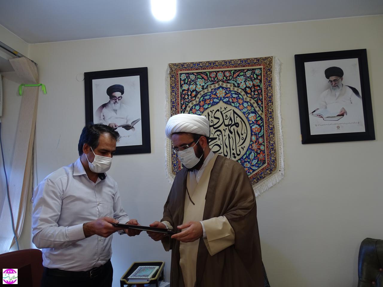 به مناسبت ۱۴ آبان روز فرهنگ عمومی صورت گرفت.  تقدیر رییس اداره فرهنگ و ارشاد اسلامی از زحمات امام جمعه محبوب و مردمی باشت