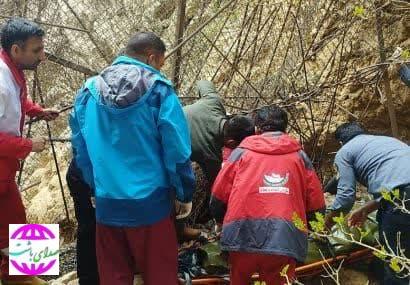 جسد جوان یاسوجی در آبشار توسط چه کسی کشف شد؟