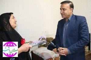 به مناسبت روز پرستار انجام گرفت؛   تجلیل از همسران پرستار بیماران زمین گیر کمیته امداد کهگیلویه و بویراحمد