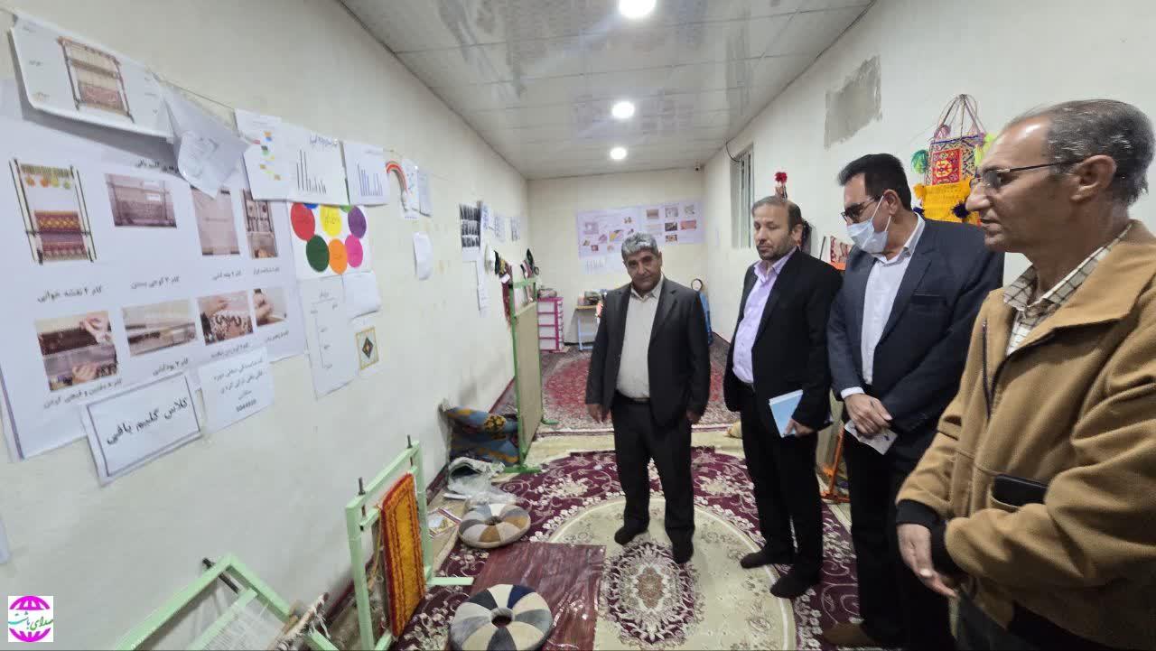 دیدار صمیمی فرماندار، دادستان و دیگر مسئولین شهرستان باشت با معلولین مرکز آموزش فنی و حرفه آموزی دختران بالای ۱۴سال باران