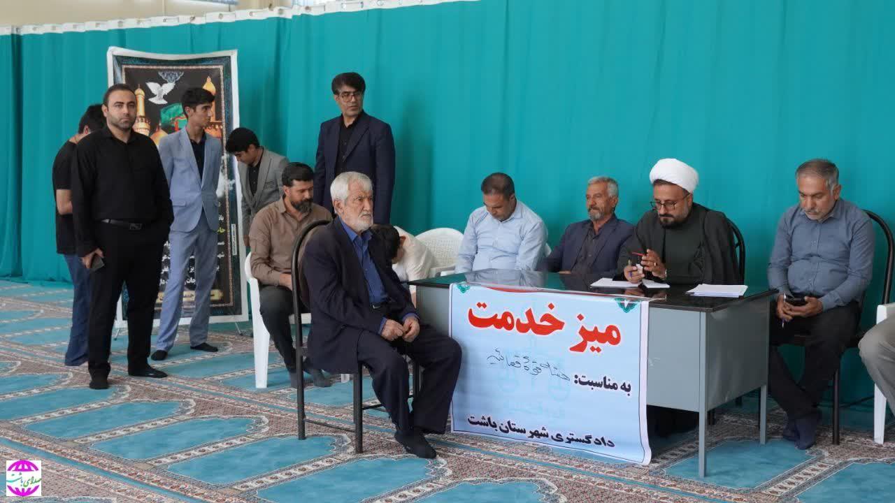 برپایی میز خدمت حقوقی و قضایی در نماز جمعه باشت