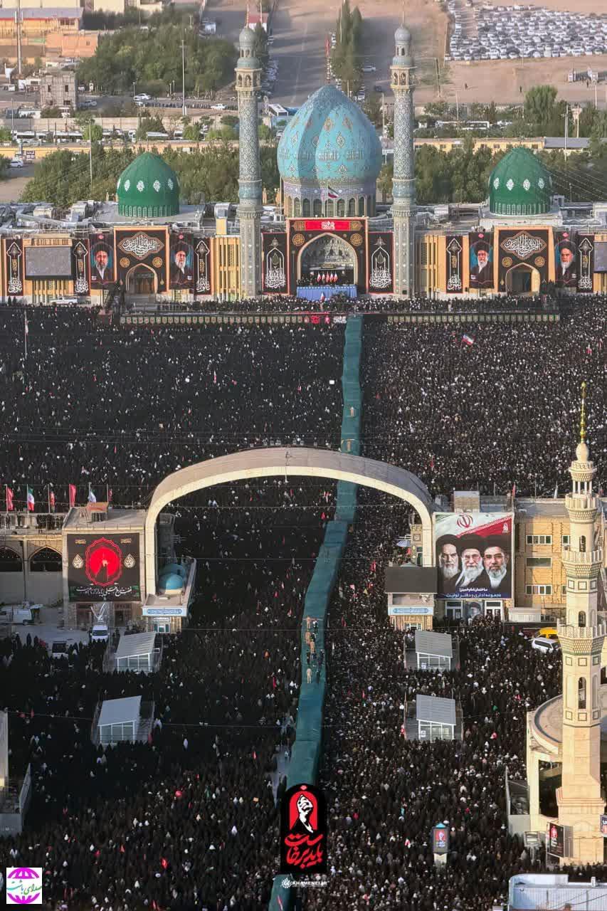 تشییع با شکوه رهبر شهید در قم