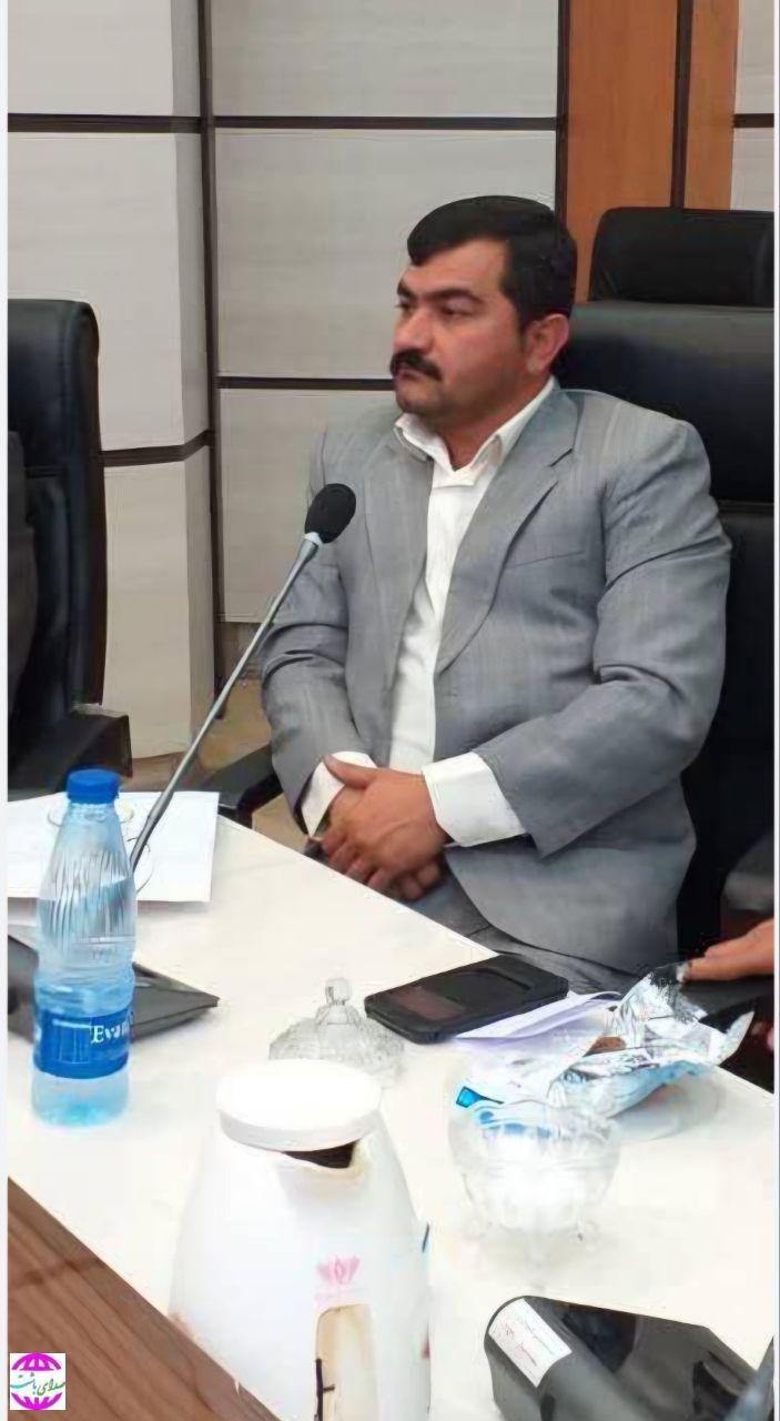 تبریک رئیس هیئت فوتبال شهرستان باشت به خانم الهام خلیلی به مناسبت پذیرش در دوره مربیگری فوتسال بانوان باشت