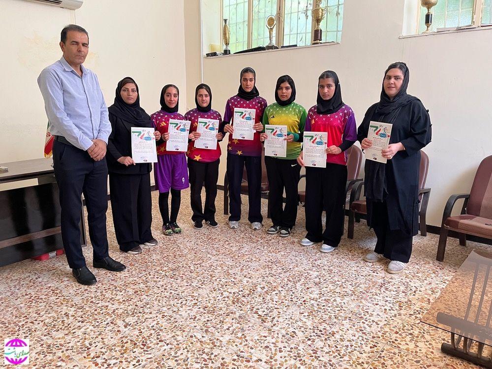تجلیل از قهرمانان هندبال نونهالان باشت؛ قدردانی رئیس اداره ورزش از دختران طلایی طرح شهاب ‌
