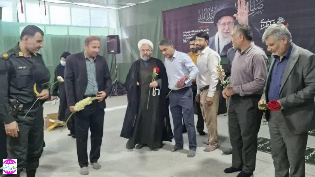 غبارروبی گلزار شهدای شهر باشت به مناسبت هفته وقف؛ تجدید میثاق مسئولان با آرمان‌های شهدا