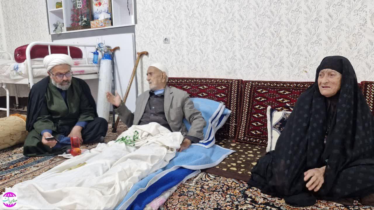 مسئول دفتر نمایندگی ولی فقیه در ناحیه مقاومت بسیج شهرستان باشت با خانواده شهید والامقام ارشادی دیدار کرد