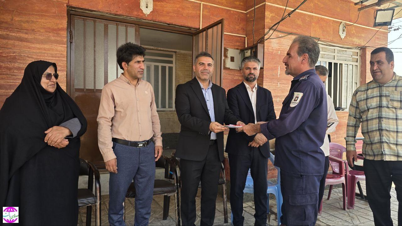 شهردار باشت در آیین روز آتش‌نشانی و ایمنی تأکید کرد:آتش‌نشانان باشت از توانمندترین نیروهای استان هستند/ عزم مدیریت شهری برای پرداخت مطالبات پرسنل تا پایان ماه