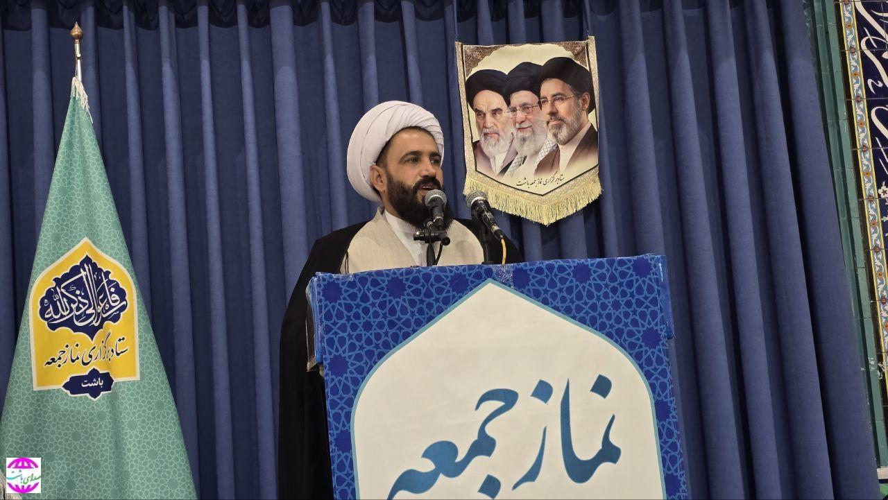 تجلیل رئیس عقیدتی سیاسی انتظامی کهگیلویه و بویراحمد از امام جمعه باشت / حجت‌الاسلام گنجه‌ای از معتمدین ویژه مجموعه انتظامی است