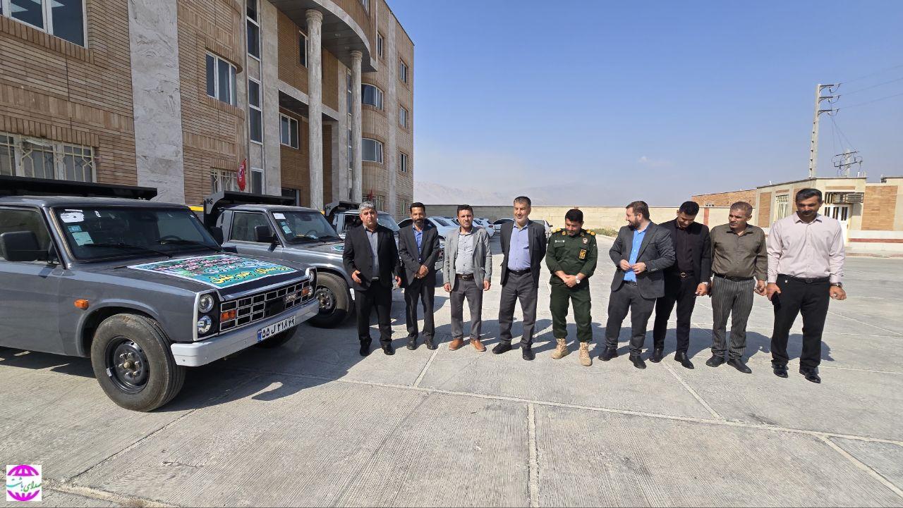 تحویل ۱۳ دستگاه ماشین‌آلات حمل زباله به بخش شهری و روستایی باشت/ برازنده: توسعه خدمات روستایی با نگاه ویژه نماینده و استاندار محترم تسریع شد